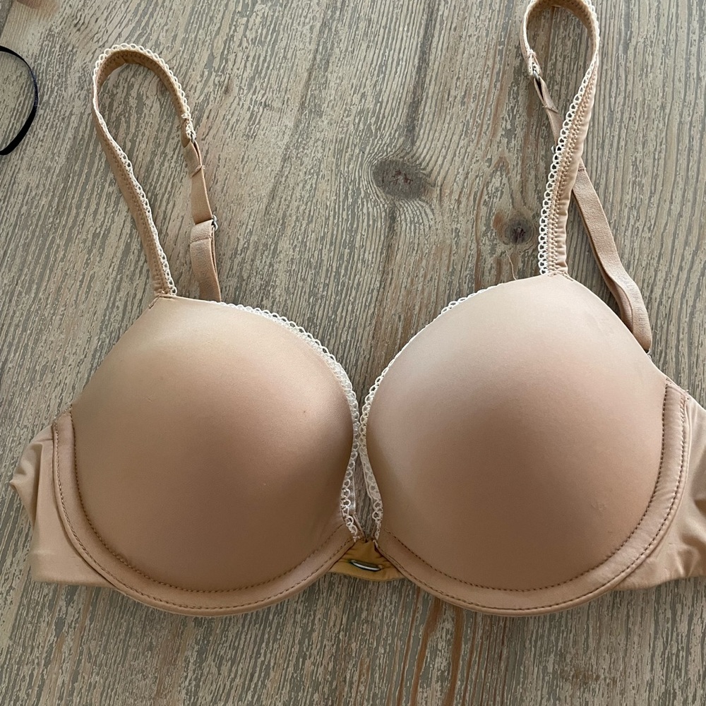 Calvin Klein push up 32b nude